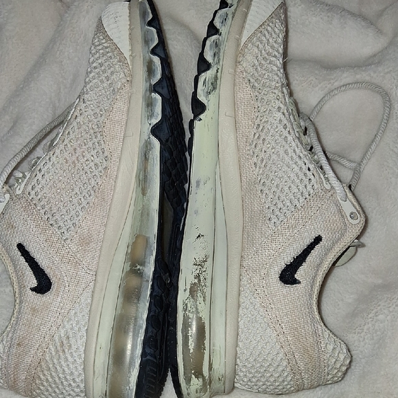 Nike Stussy Cream Mesh Running Shoes - Picture 8 of 9